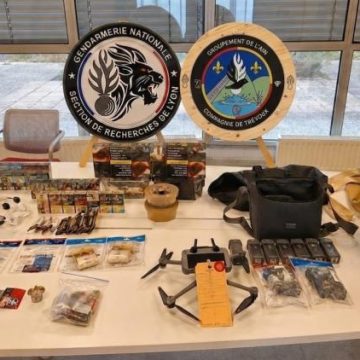 Saisie de drogue et arrestations après livraisons par drone