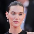 Charlotte Cardin annule son concert en Pologne à cause de problèmes vocaux