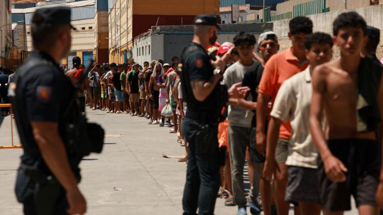 d8d2e6b7-9fd0-4e12-94ad-acfe0d8e9f62 Tensions Diplomatiques Entre l’Espagne et l’Italie sur la Question Migratoire