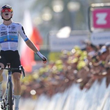 e219e7ea-ea9a-41f9-a8fc-8c0a00c1ab83 Demi Vollering prend la tête du Tour de France Femmes