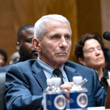 Des poursuites recommandées contre Anthony Fauci