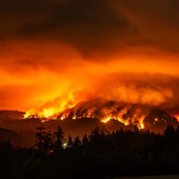 f7212eda-ff4d-44b8-a03a-915f73b995e8 Incendies en Colombie-Britannique : État d’urgence et évacuations