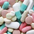 Le retrait du médicament Tavneos en France : une décision sanitaire