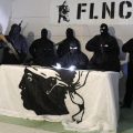 Tensions en Corse: Le FLNC s&rsquo;oppose à l&rsquo;autonomie et menace les nouveaux arrivants