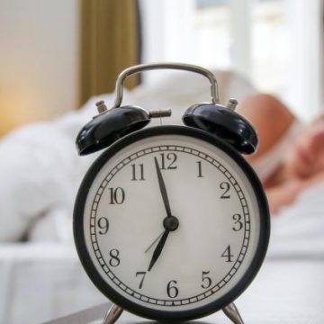 Se réveiller sans réveil : habitudes pour synchroniser son horloge biologique