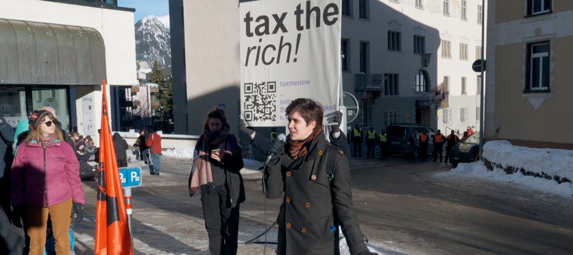 Ultra-riches - Taxe-moi (si tu peux !) Impôts : Un regard critique sur les ultra-riches