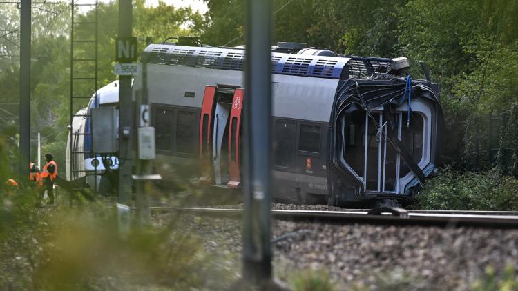033117c5-751e-44b4-8e78-31526ed73f54 Accident ferroviaire à Cléon : 44 blessés dans un déraillement de train