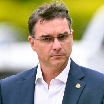 Flavio Bolsonaro : Enquête sur le sénateur brésilien