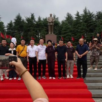 0dc99382-4ff0-4577-b6b4-264337537984 Mao Zedong : Un Héritage Encombrant