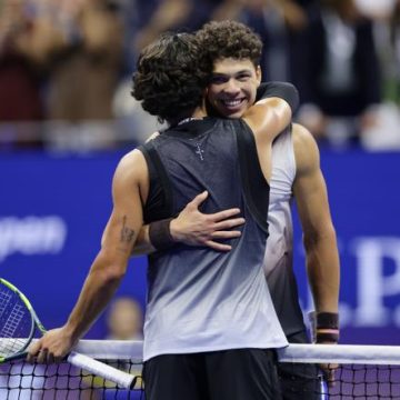 18b2af52-4954-4fc6-9d6c-eb5f360b5736 Victoire historique de Ben Shelton contre Carlos Alcaraz à l’US Open