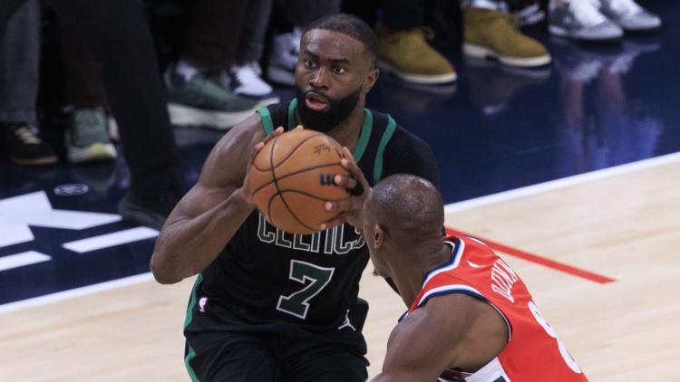 1926c110-cabb-4037-8b2b-a4fb4c1f7b04 Jaylen Brown explore la boxe au Nigéria
