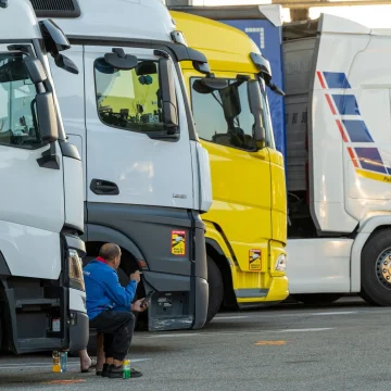 Fin des aides pour les transporteurs routiers face à la hausse des carburants