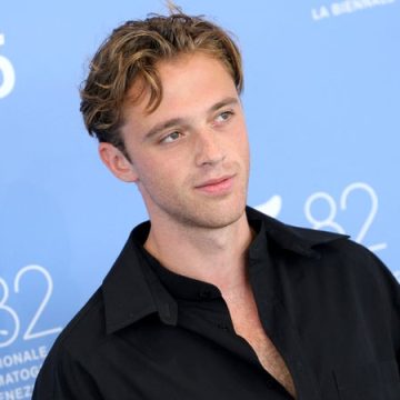 Un biopic sur Johnny Hallyday annoncé avec Benjamin Voisin