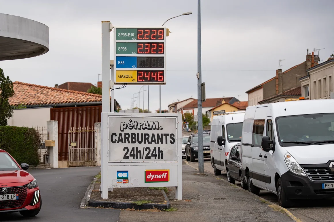 Aides économiques en France : Les initiatives du gouvernement face à la hausse des prix des carburants