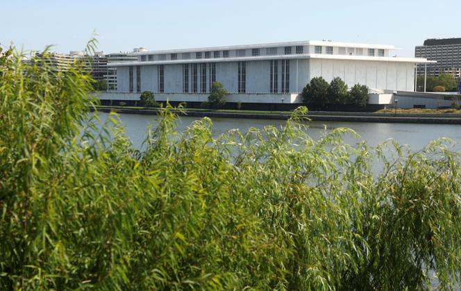 2d4428e1-6f67-40f4-b7ea-50dbac6c2ca6 Le Kennedy Center de Washington menacé de fermeture