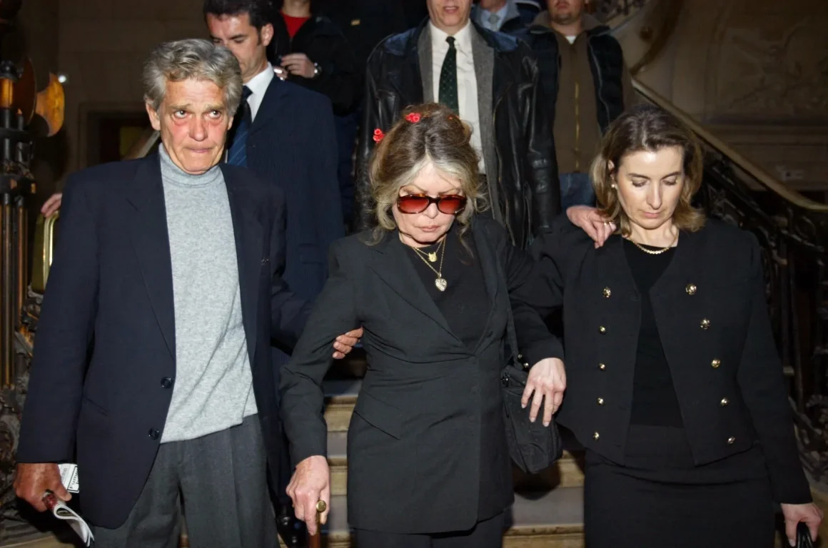 Vente aux enchères de la collection privée de Brigitte Bardot