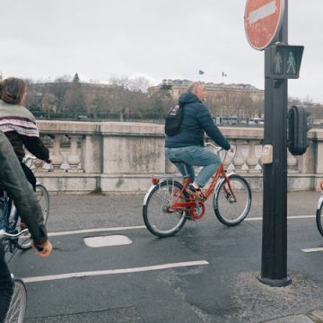 Demande de mesures sécuritaires après un accident mortel de cycliste à Paris