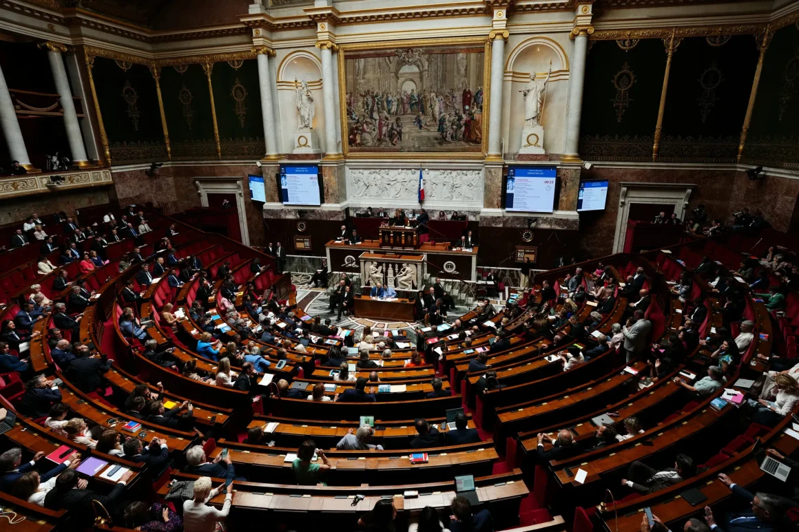 36e415c5-4b50-42b7-a54a-3eb13529c82e L’interrogation sur les financements annoncés par le Premier ministre