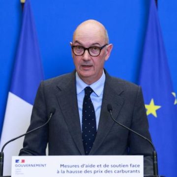 3f5ffc97-f178-4cee-8720-db52aad5a618 Nouvelles mesures du gouvernement face à la montée des prix du carburant