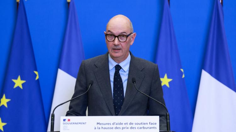3f5ffc97-f178-4cee-8720-db52aad5a618 Nouvelles mesures du gouvernement face à la montée des prix du carburant