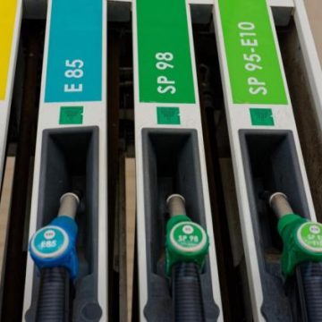 La France autorise la vente prolongée de gazole d&rsquo;été face à la crise