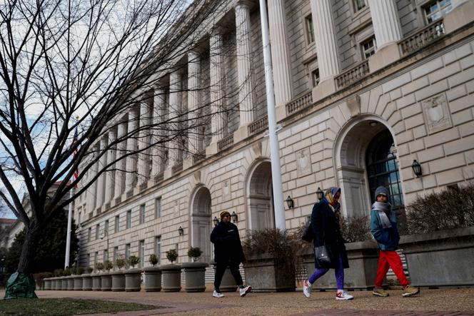 480cf367-2a6b-41f7-a005-5c6f89ea6391 La Protection des Données Fiscales des Immigrés aux États-Unis