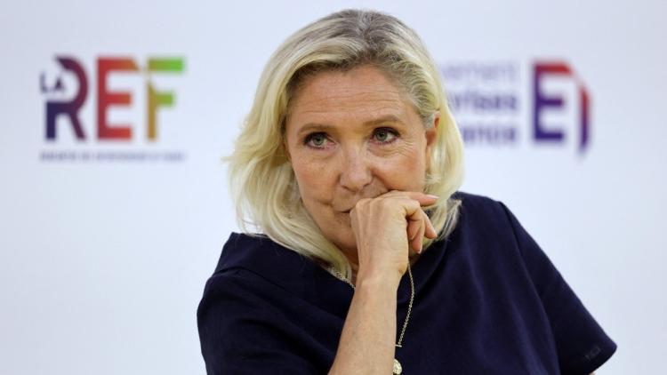 4bf7750f-728d-4a75-8a09-bcb0a69da972 Marine Le Pen démarre sa campagne présidentielle