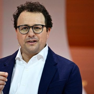 Les inquiétudes autour de l&rsquo;auto-amélioration de l&rsquo;IA selon Dario Amodei