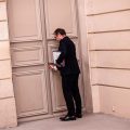 Le Gouvernement Français et la Controverse sur les Fuites d’Informations