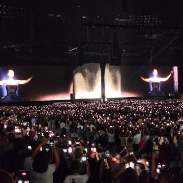 Céline Dion en concert à la Plenitude Arena: un événement très attendu
