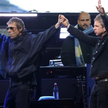 Les frères Gallagher laissent entrevoir le retour d&rsquo;Oasis en tournée