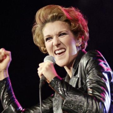 6c2bca0a-7169-4388-8adf-9c3f7280a8d7 Céline Dion enflamme la scène française