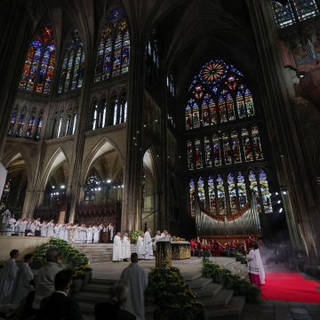 Le pape Léon XIV termine sa visite en France par une journée à Metz