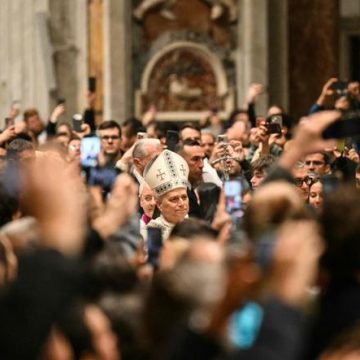 Visite du pape Léon XIV en France : Enjeux pour l&rsquo;enseignement catholique