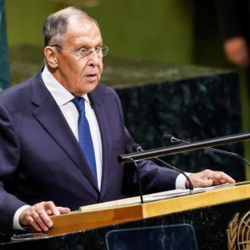 Lavrov Accuse l’Europe de Saper les Efforts de Paix