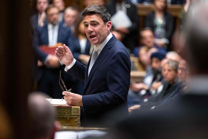 82194927-c390-42a6-a320-82895f068e36 Le gouvernement britannique renforce le contrôle public sur les biens essentiels