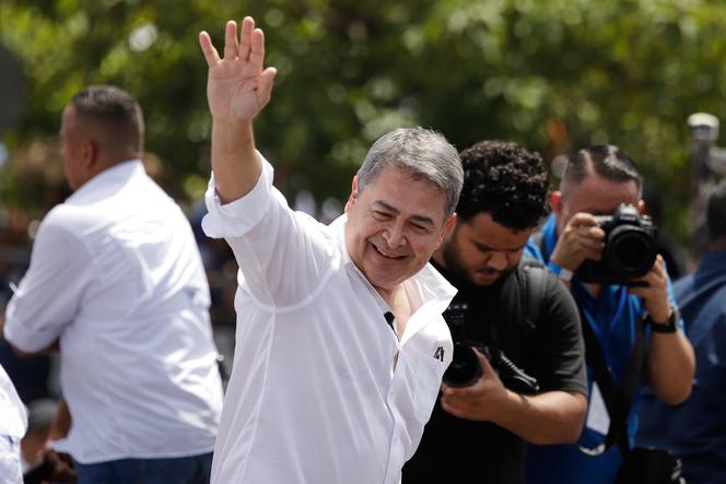 89796968-ac72-4f26-904e-3cf83a4f0182 Non-lieu pour l’ex-président du Honduras accusé de corruption