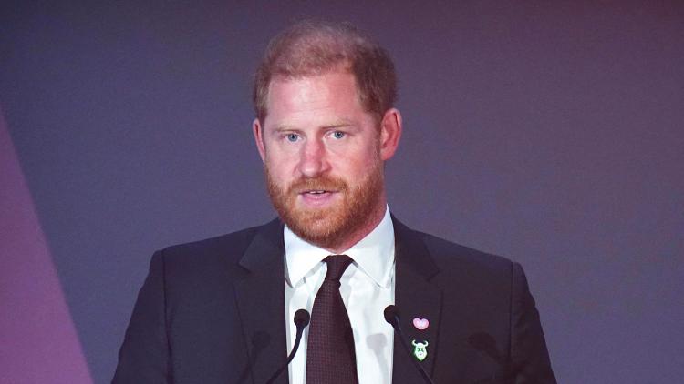 8bb64d77-bd54-4c1c-89f6-4582b9e95e7e Le retour du prince Harry et sa famille en Angleterre