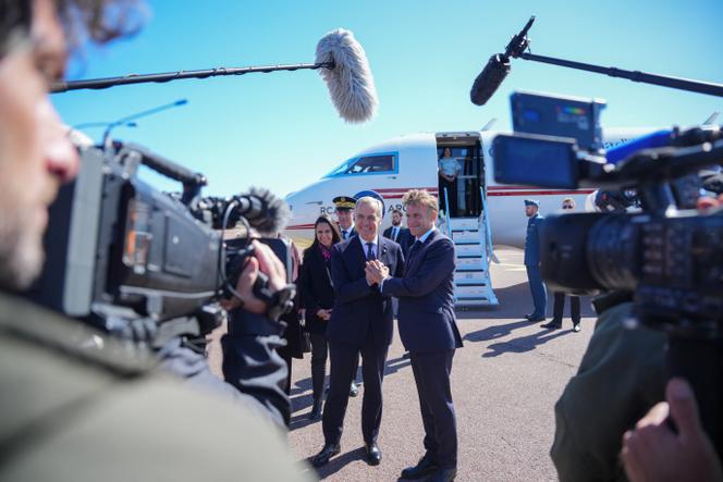 8f560e14-29d0-4ea8-a29f-ec98e9ad5f99 Rencontre entre Emmanuel Macron et Mark Carney à Saint-Pierre-et-Miquelon