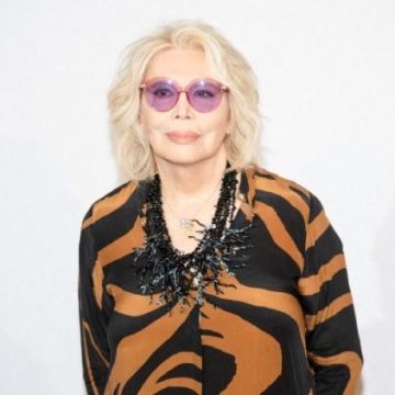 Amanda Lear accuse Miley Cyrus de plagiat