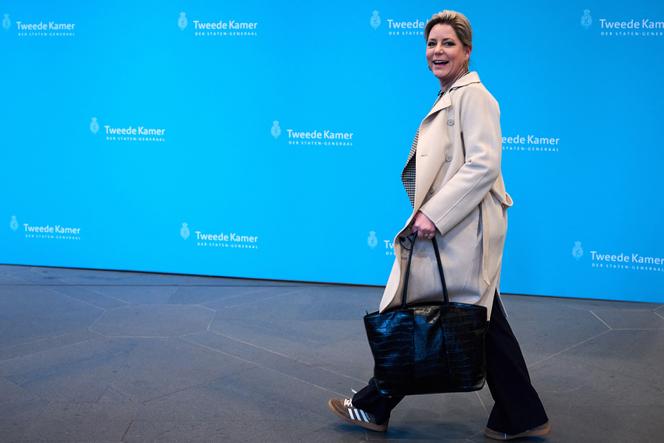 9395dc1d-43a9-458d-845d-7f12d727c85e Pays-Bas : La Controverse autour de Ongehoord Nederland
