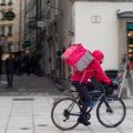 Les anciens livreurs de Foodora réclament des compensations