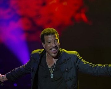 Lionel Richie : Hospitalisation et annulation de concerts