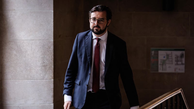 b38107d2-4ba6-44f6-afbf-7039b081e817 Philippe Brun et la primaire socialiste : tensions et actions en justice