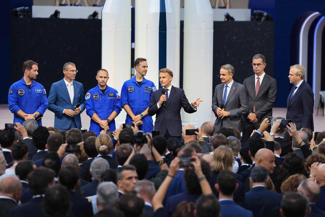 b785d0b9-ea7b-4a58-b2ff-7ae9db5f4a16 L’Europe de l’espace et la préférence européenne en débat