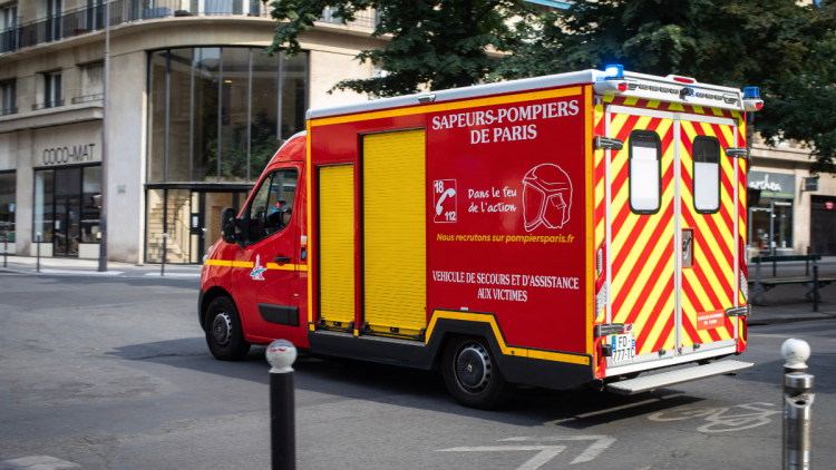 b968b43f-c73e-4bfa-b3e9-e8a2a61c55a3 Incendie à Ménilmontant : Trois blessés légers lors d’un feu au dernier étage