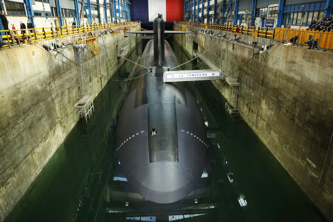 Le Japon Renforce ses Capacités Défensives sous le Leadership de Sanae Takaichi