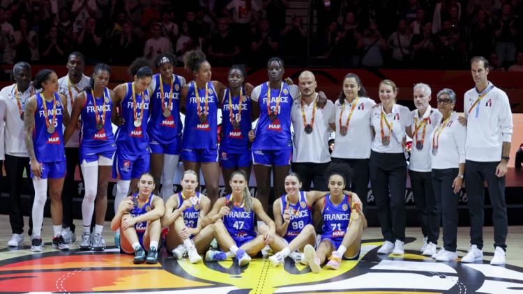 bc5e880f-545a-481b-b576-1dc7cb0281a4 Les Bleues terminent deuxièmes de la Coupe du monde féminine de basket