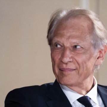 Dominique de Villepin envisage sa candidature pour la présidentielle 2027