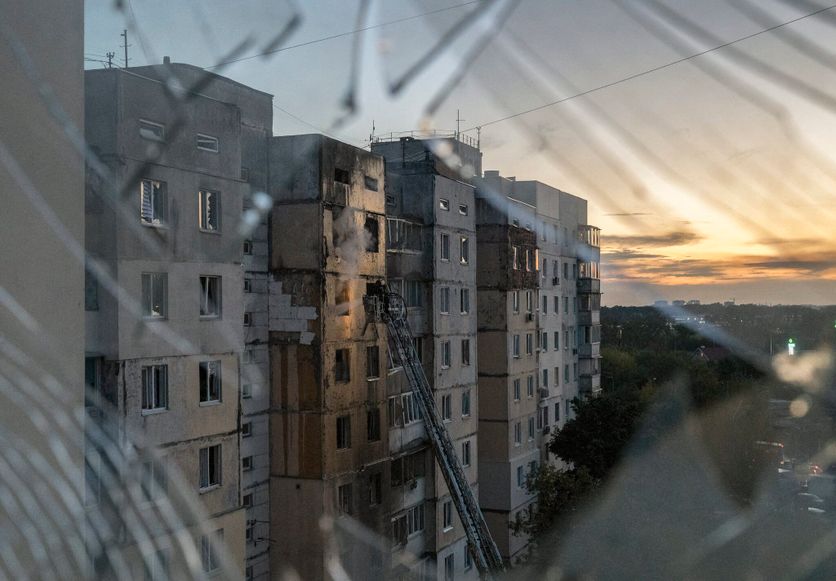 Several injured after Russian drone strikes in Kyiv districts Fusillade entre services ukrainiens et exigences de Trump
